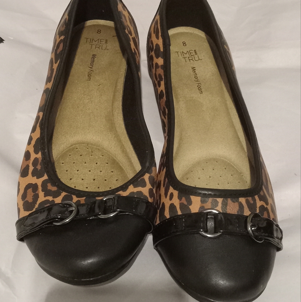 Flats size 8